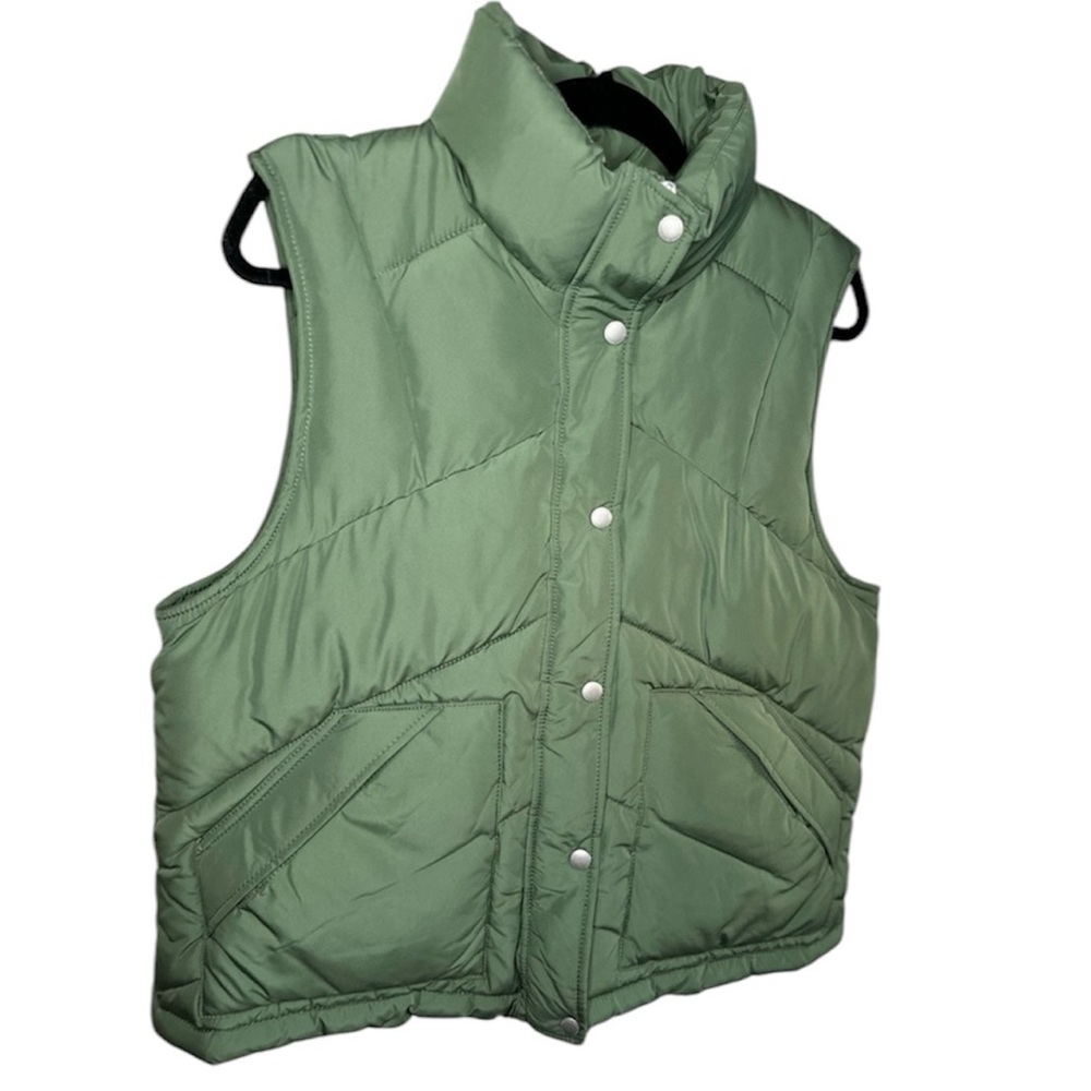 AE Puffer Vest - Olive - Picture 2 of 9